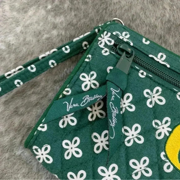 Vera Bradley Oregon Ducks Wristlet - Picture 6 of 13